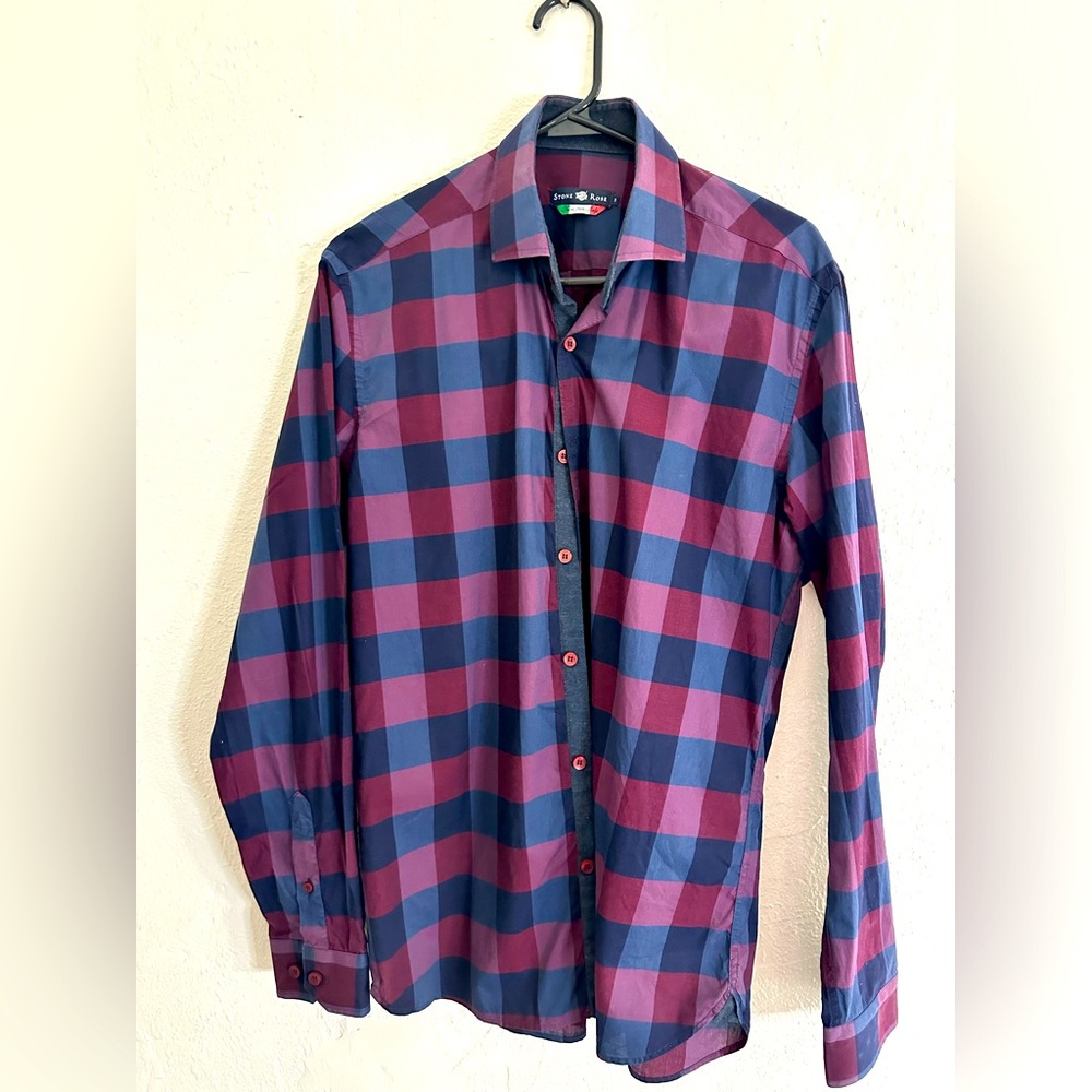 Men’s Stone Rose size M purple and blue, 100% Egyptian cotton button front shirt